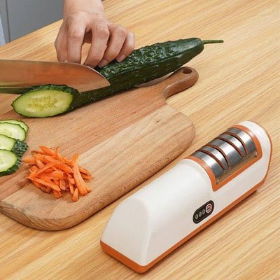 aiguiseur couteau électrique Prosharp orange sur comptoir cuisine