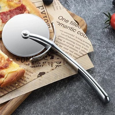 Couteau à pizza professionnel en inox.